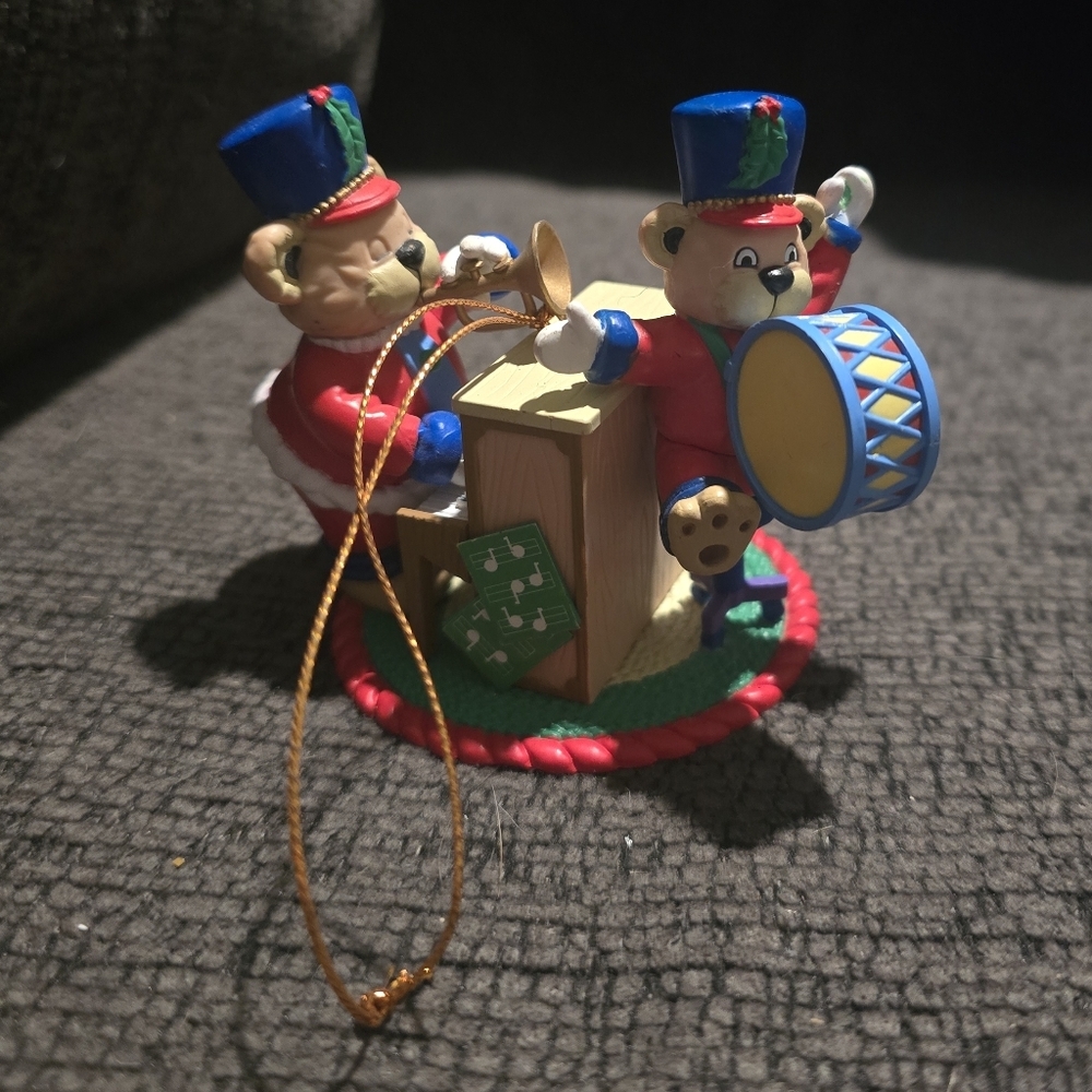 Trevco | The Milestone Collection 1910 Christmas Ornament